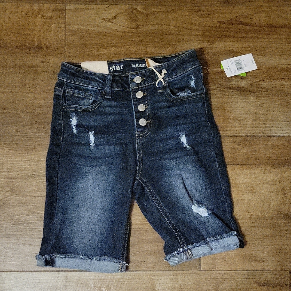 NWT: Vanilla Star Mid Rise Bermuda Distressed Shorts